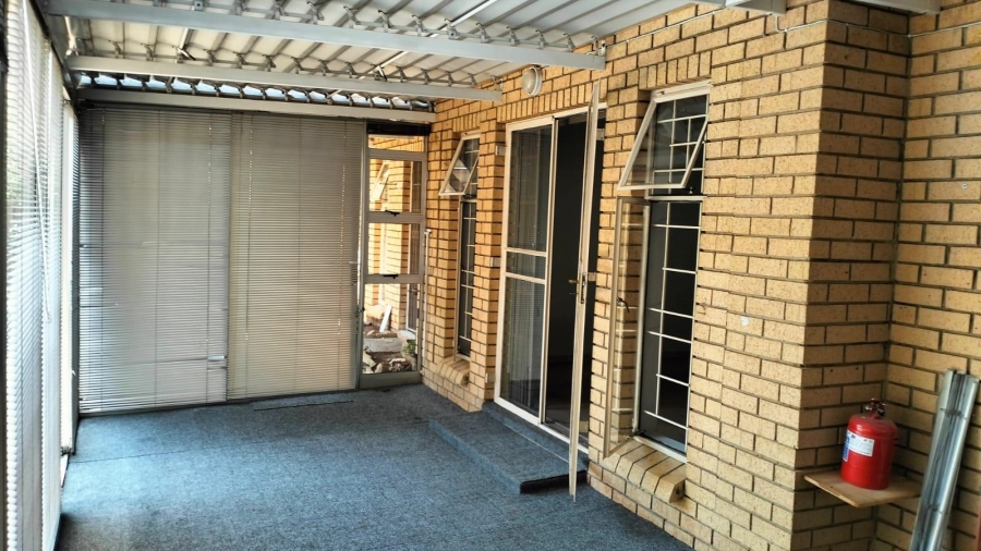 2 Bedroom Property for Sale in Universitas Free State